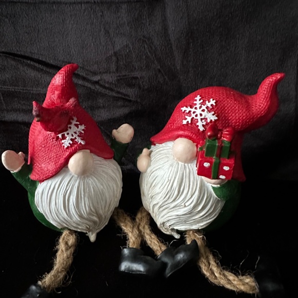 2 whimsical Christmas gnome shelf sitters, holiday decor 5” x 2” - Picture 6 of 6